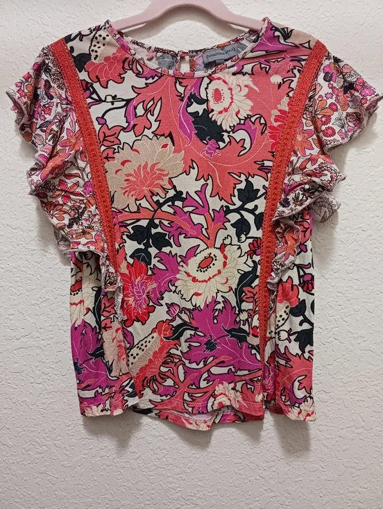 Floral Flutter Sleeve Top X-small, Pink, Coral, Purple, Orange -- Colorful! - Picture 4 of 5